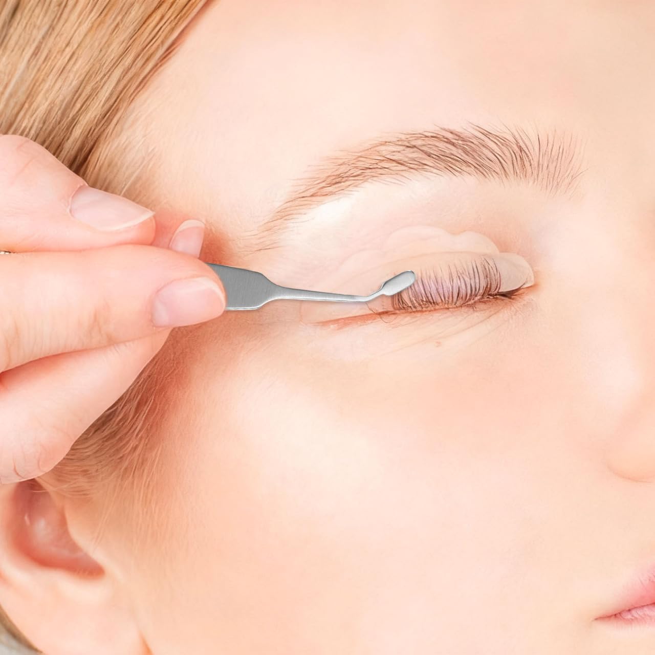 TEHAUX Meibomian Gland Expressor, Stainless Steel Eyelid Massage Tweezer with Positioning Pin, Prevent Excessive Force, Rectangle Tip Eyelid Expressor for Dry Eyes (Silver)