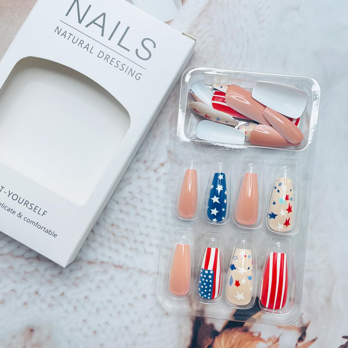 24 Pcs 4th of July Press on Nails Medium Coffin Fake Nails Glossy Nude Acrylic Nails with USA Flag Designs Independence Day Glue on Nails Patriotic Artificial False Nails for Women Nail Art Decoration
