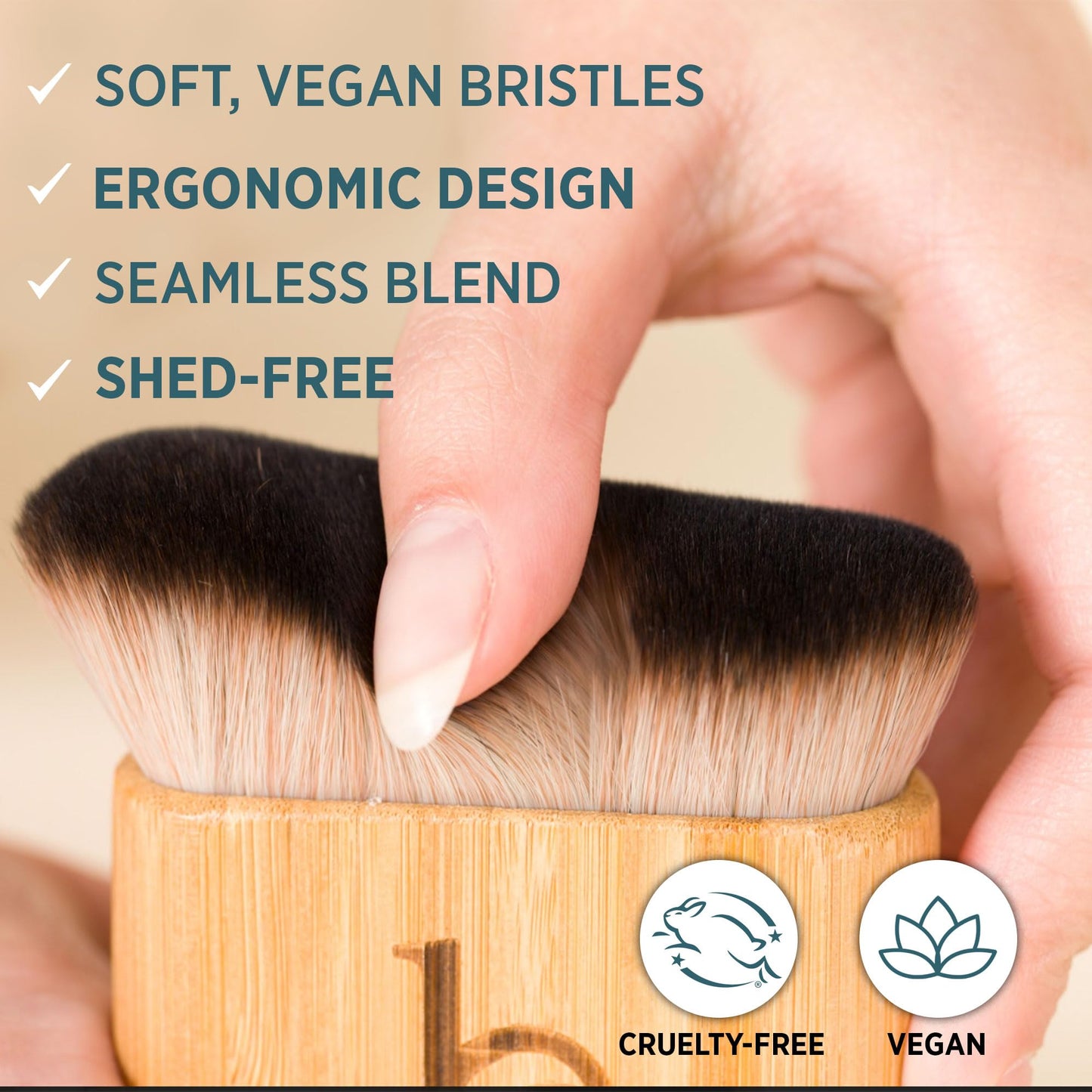 Ultra Soft Self Tanner Brush - Kabuki Brush for Body Foundation & Makeup, Blending Applicator for Tanner, Self Tanning Mitt, Achieves Sunless Streak-Free Fake Tan, Durable & Easy to Clean