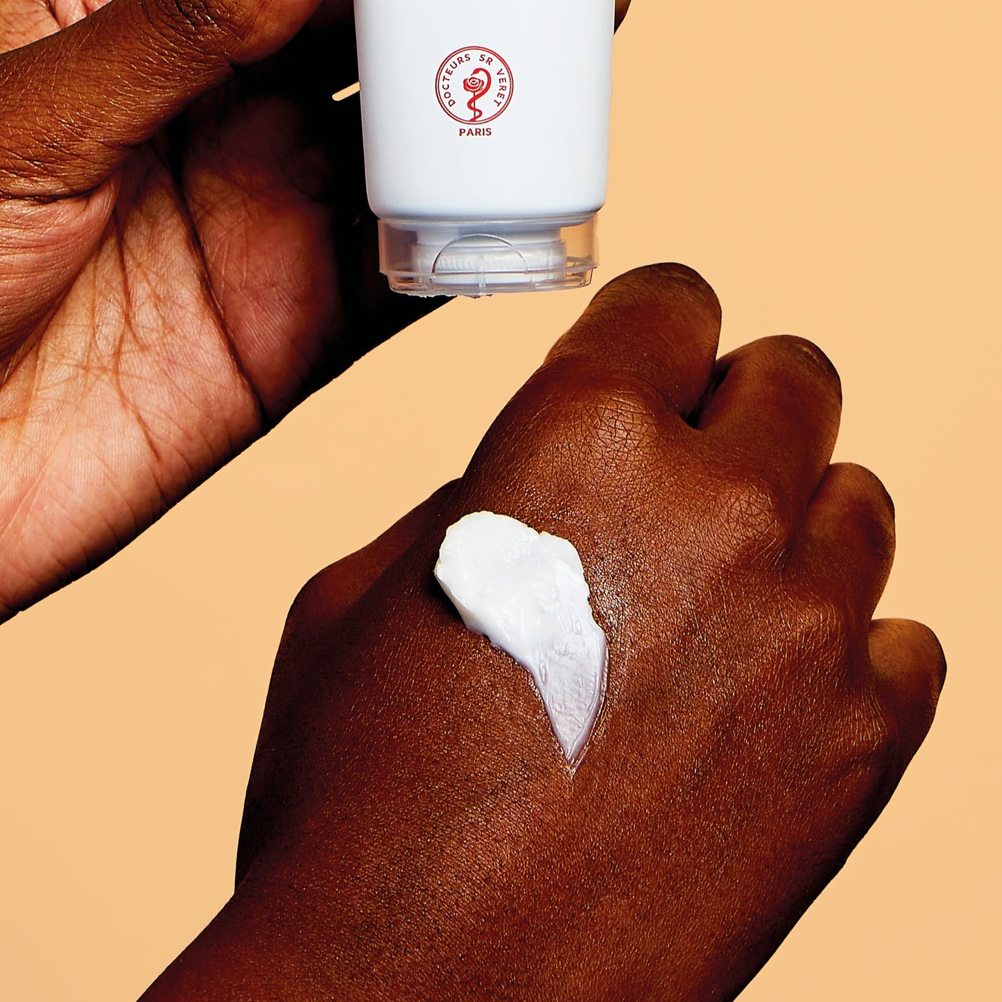 SVR Cicavit+ Hand Cream With Glycerin, Prebiotic & Coconut Oil. 8hr Protection For Extremely Dry Damaged Hands. Fragrance Free Moisturizer That Absorbs Quickly & Brings Immediate Relief. 2.5 Fl.oz.