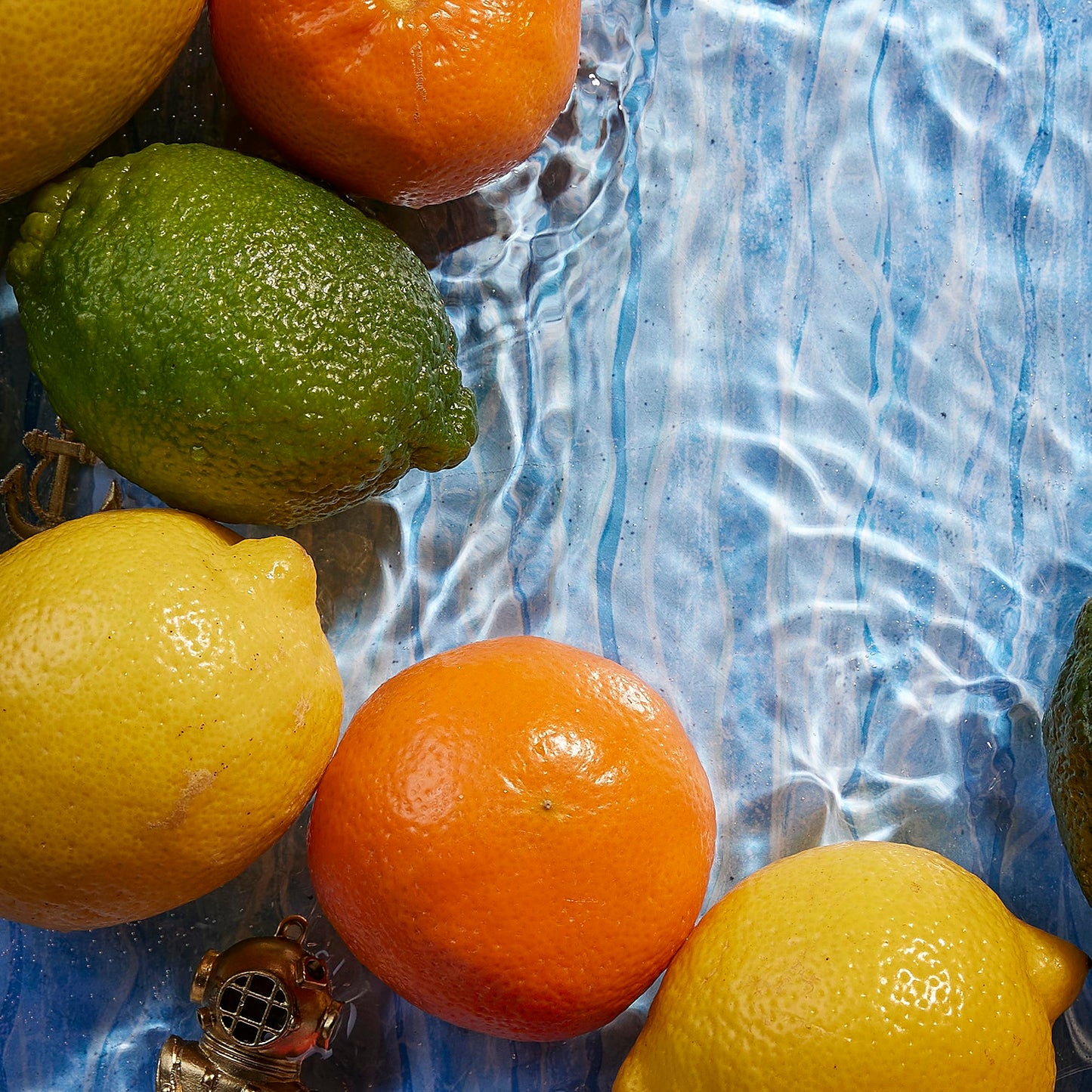 Old Spice Men's Antiperspirant & Deodorant Invisible Dry Spray Ultimate Captain, 24/7 Odor Protection, 4.3oz (Pack of 3)