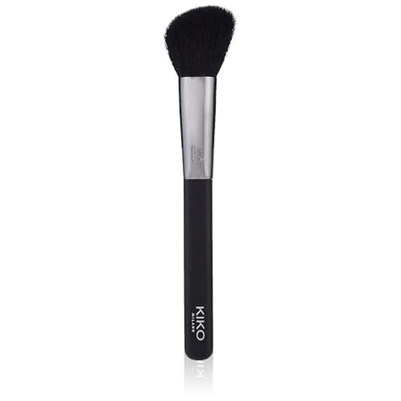 KIKO Milano Face 10 Blush Brush | Angled Brush For Blushes, Bronzers And Highlighters