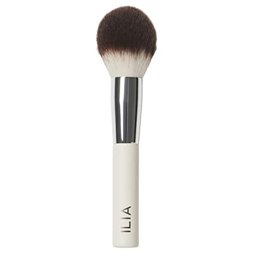 ILIA - Finishing Powder Brush | Blends Fine Powders, Made with FSC Certified Wood, Aluminum, + Soft, Vegan Bristles | Expertly Crafted | Non-Toxic, Vegan, Cruelty-Free, Recyclable