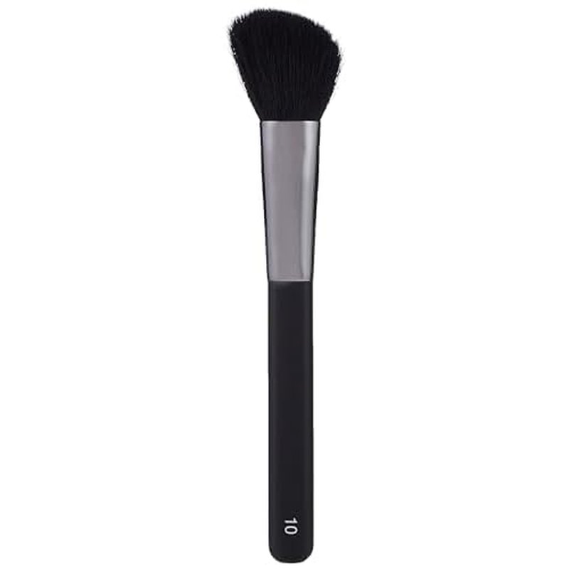 KIKO Milano Face 10 Blush Brush | Angled Brush For Blushes, Bronzers And Highlighters