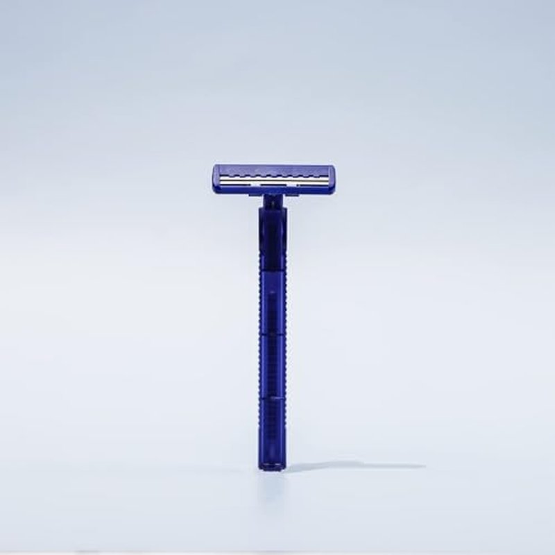 Dorco Fresh Twin Blade Disposable Razors for Men (60 Counts) ? Smooth & Comfortable Shave for Men and Women, Non-Slip Handle, Ideal for Sensitive Skin & Travel