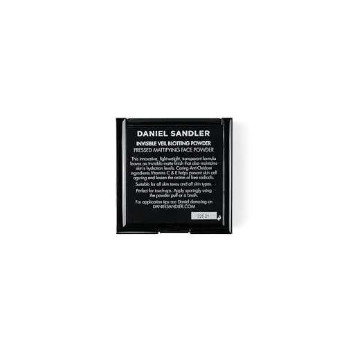 Daniel Sandler INVISIBLE VEIL BLOTTING POWDER ? Universal Pressed Powder for Shine Control, Pore Blurring & Setting Makeup ? Lightweight, Non-Drying, Suits All Skin Tones ? With Vitamins C & E