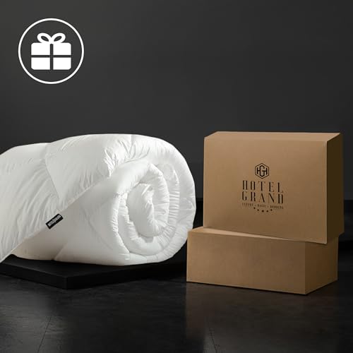 Light Warmth King Size Goose Feather Down Fiber Comforter - Hotel Quality