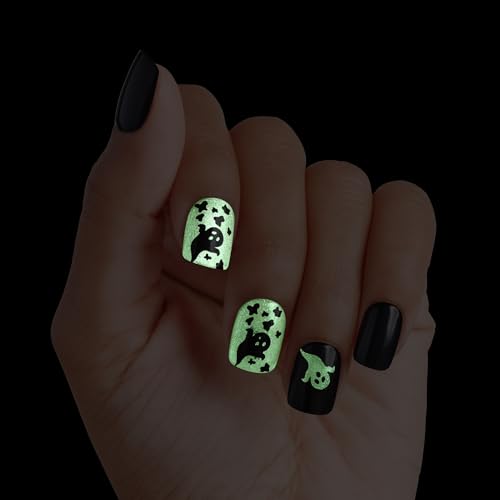KISS imPRESS Halloween Press On Nails, ¡®Coming Near¡¯, Black, Short Squoval, Magnetic Powder Effect, No Glue, Glow-In-The-Dark, Includes Prep Pad, Mini Nail File, Manicure Stick & 30 Fake Nails