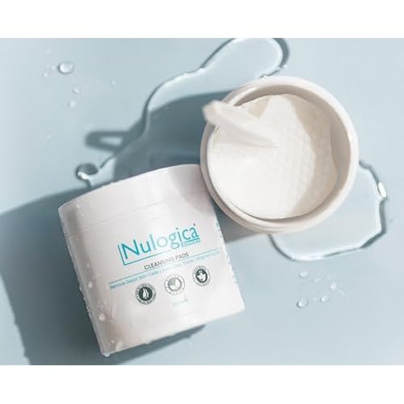 Cleansing Pads | For All Skin Types | Vegan | Alcohol Free | Hyaluronic Acid | Vitamin A, C & E