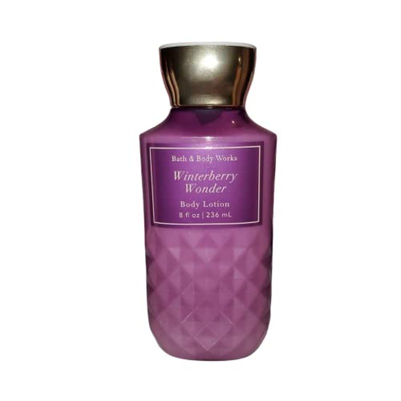 Bath and Body Works Gift Set of 10 oz Shower Gel and 8 oz Lotion (Winterberry Wonder)