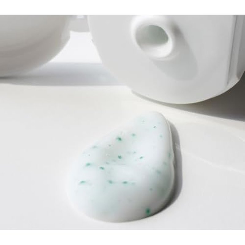 Bella Aurora Anti-Blemish Exfoliating Gel with Jojoba Pearls & Polylactic Acid - Deep Cleansing & Enzymatic Body and Face Peeling Gel for All Skin Types - 75 mL