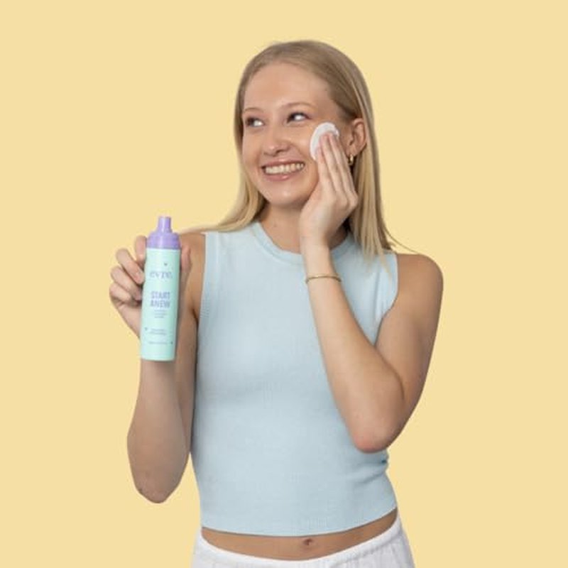 Evre Start Anew Teen Matcha Cleansing Water, Micellar Cleanser Makeup Remover Mist, Refresh, Balance & Calm Skin, Infused with Green Tea & Rice Water, For Sensitive & Teen Skin, 5.07 Fl Oz