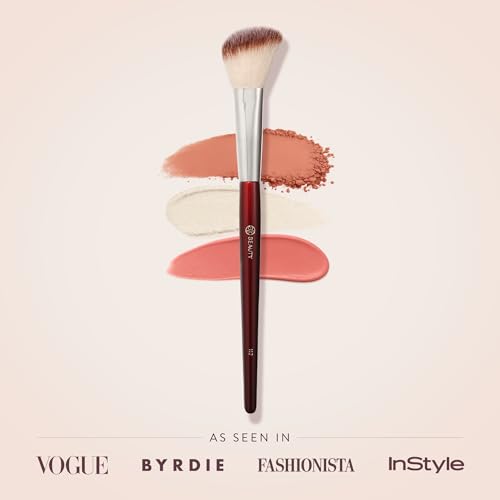 Small Angled Makeup Brush for Blush, Highlighter & Contouring