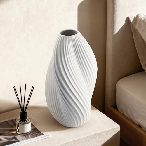 RONDURE Calypso Ceramic Table Lamp - Handcrafted Decorative Bedside Light