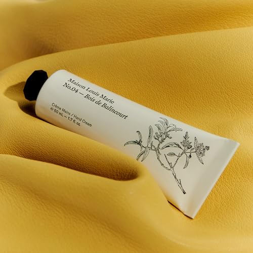 LOVFUL Press on Nails FROZEN | Handmade with Full Covered Crystals | Reusable Full Cover Nails | Stiletto Classic Regular 1.3 in | H319-S