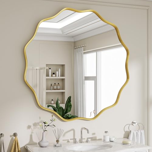 VETROVUE 30" Wavy Round Mirror with Gold Scalloped Metal Frame