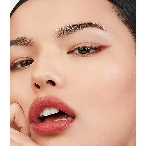 MAKE Beauty Diffusion Set, Translucent Setting Powder - Pressed Face Powder Compact for Smooth Matte Complexion. Sheer Coverage Finishing Foundation for Excess Oil. Shade - Fair