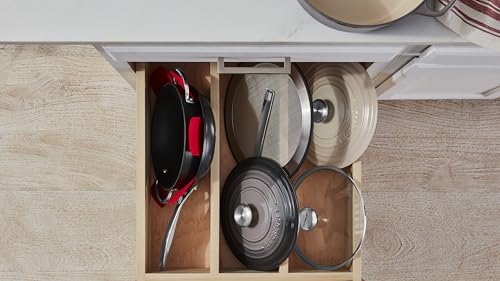 Le Creuset 12.25-inch Stainless Steel Splatter Guard 26cm-30cm, Foldable & Dishwasher Safe