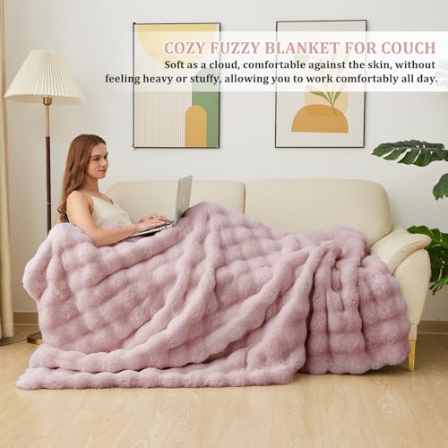 Ghouse Pink Faux Fur Bubble Throw Blanket 50x60 inches, 860 GSM, Soft Plush Decor for Couch & Bed