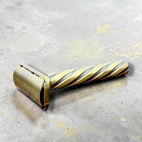 Heavyweight Double Edge Safety Razor with 5 Blades - Classic 3-Piece Design
