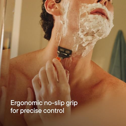 Men's Shaving Kit with Razor Handle & 15 Blade Refills - Close & Comfortable