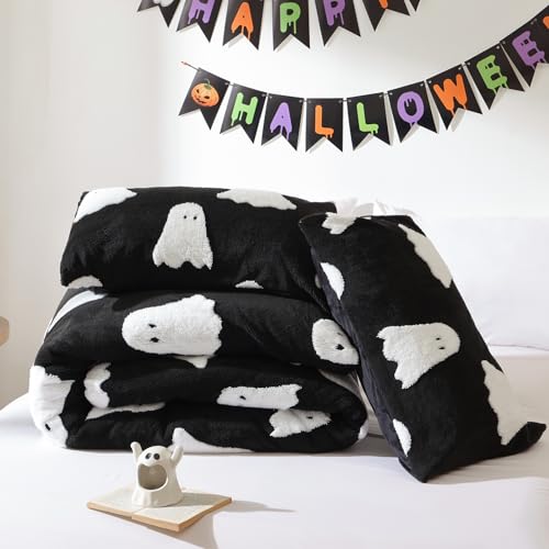 Smoofy Black Ghost Halloween King Comforter Set - 3 Pieces, Cozy Fleece Bedding