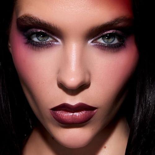 Eyeshadow Palette - 15 Matte Metallic & Glitter Shades for Bold Looks