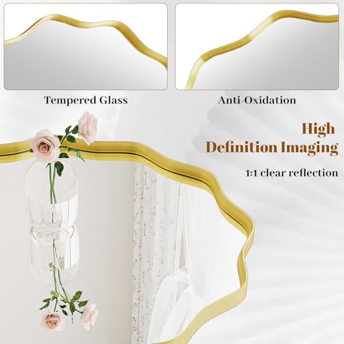 VETROVUE 30" Wavy Round Mirror with Gold Scalloped Metal Frame