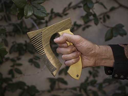 Artisan Green Sandalwood Beard Comb with Boxwood Handle - Coarse & Fine Teeth