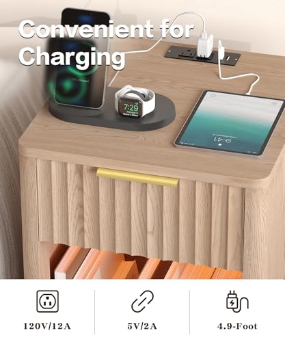 Akxomel Fluted Nightstand Bedside Table with Charging Station - Natural Oak
