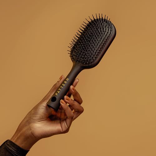 PATTERN Beauty by Tracee Ellis Ross Paddle Brush - Heat-resistant Nylon Bristle Brush for Curly, Coily & Tight Textured Hair
