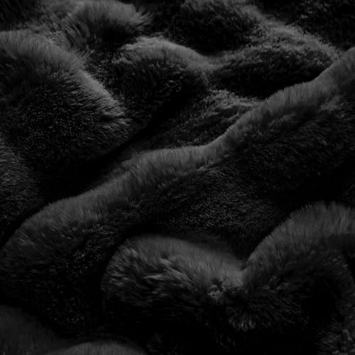 Ghouse Faux Fur Throw Blanket Black Twin 60x80 Inches Soft Cozy Couch Bedding