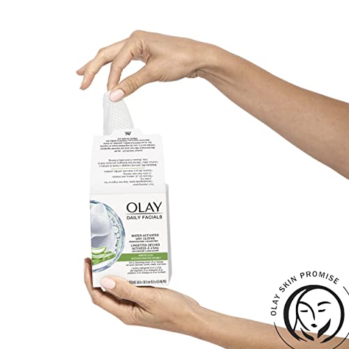 Unscented Olay Daily Gentle 5-in-1 Water Activated Cleansing Cloths - 33 Count (Pack of 2)