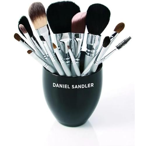 Daniel Sandler LARGE POWDER BRUSH - Setting Powder, Flawless Buffing, Blending, Sculpting. Use with Cream, Loose & Pressed Powder, Blush, Liquid and Mineral Foundation. 14cm Compact Makeup Brush