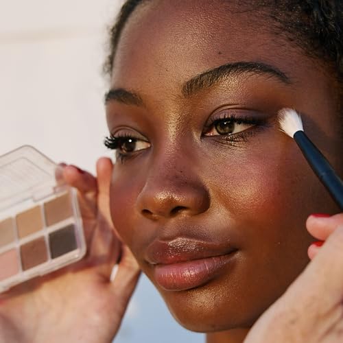 Neutral Eyeshadow Palette – 8 Nude Matte Shades, Mini Size, Vegan Makeup