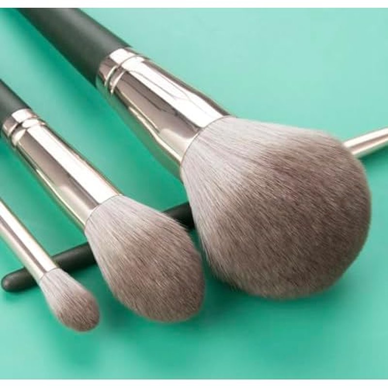Aura Professional Makeup Brush Collection, Makeup Brushes 14pcs Premium Makeup Brushes Set Complete Cosmetic Brush Collection for Foundation Blending Powder