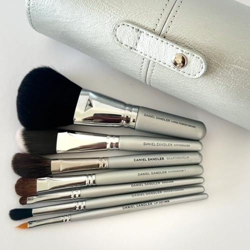Daniel Sandler LARGE POWDER BRUSH - Setting Powder, Flawless Buffing, Blending, Sculpting. Use with Cream, Loose & Pressed Powder, Blush, Liquid and Mineral Foundation. 14cm Compact Makeup Brush