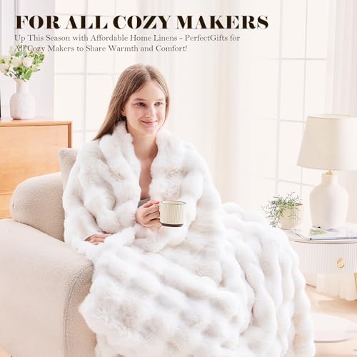 Faux Fur Queen Blanket for Couch - Ivory White 90x90cm Cozy Plush Throw