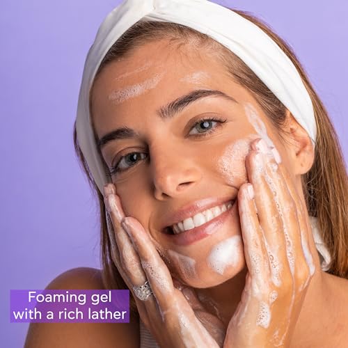 Hydrating Cleansing Foam for Face & Eyes with Olive Lavender & Propolis
