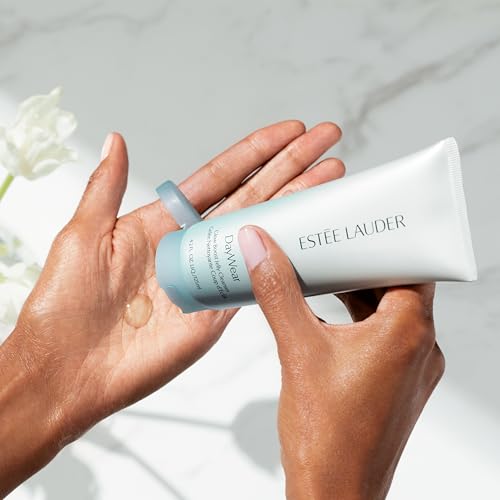 Est?e Lauder DayWear Glow Boost Jelly Cleanser | Pore Minimizing Gel Face Wash with Algae Extract, Cucumber, Caffeine