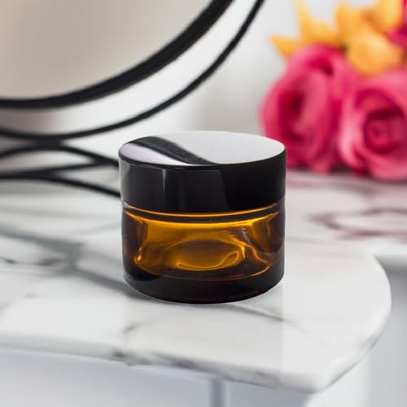 (6 Pack) 1 oz Amber Glass Thick Heavy Wall Balm Jar with Black Lids
