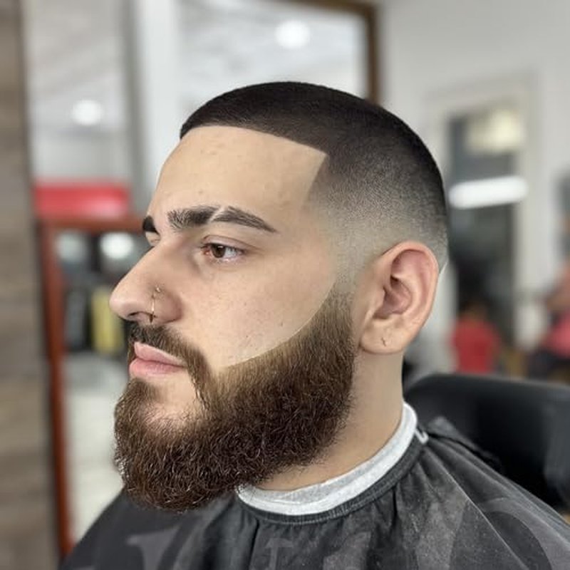 Beard Pencil - Dual-Ended Beard Filler for Men to Define & Fill Uneven Areas, Natural-Looking Barber Pencil with Spoolie Brush, Waterproof & Long-Lasting (Dark Drown)