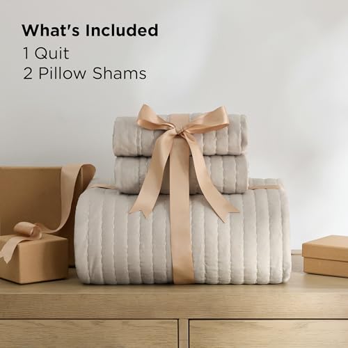 Light Beige King Size Quilt Set with Pillow Shams - All-Season Bedding Coverlet