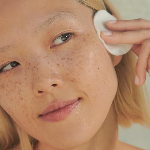 Clarins One-Step Gentle Exfoliating Cleanser | 3-In-1 Cleanser, Makeup Remover and Exfoliator | Boosts Radiance | Plant-Based Exfoliating Beads | All Skin Types