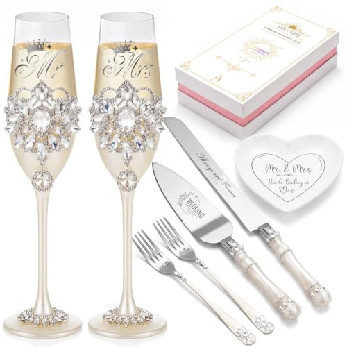 Wedding Cake Cutting Set with Crystal Champagne Flutes - Silver Variation