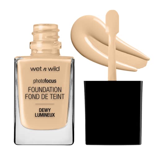 wet n wild Photo Focus Dewy Liquid Foundation Makeup Soft Beige and Soft Ivory