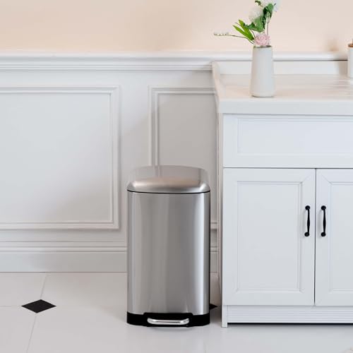 Amazon Basics Wide 5.3 Gallon Small Trash Can with Soft-Close Pedal, Removable Inner Bin, Nickel