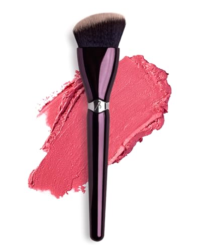 Angled Cream Blush Makeup Brush for Cosmetics Application