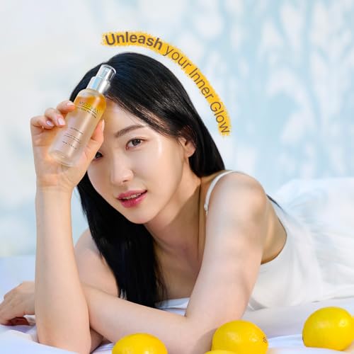 Turmeric Kojic Acid Cleansing Pads for Face 60 Pcs Turmeric Face Scrub for Dark Spots Vitamin C Exfoliating Pads Even Out Skin Tone with Exfoliating Cotton Rounds
