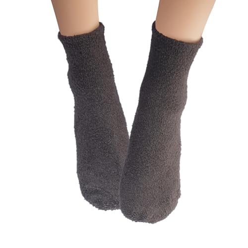 Earth Therapeutics Aloe Vera Socks ? Infused with Natural Aloe Vera & Vitamin E ? Helps Dry Feet, Cracked Heels, Calluses, Dead Skin - Use with Your Favorite Lotions - Black/Black (2 Pairs)